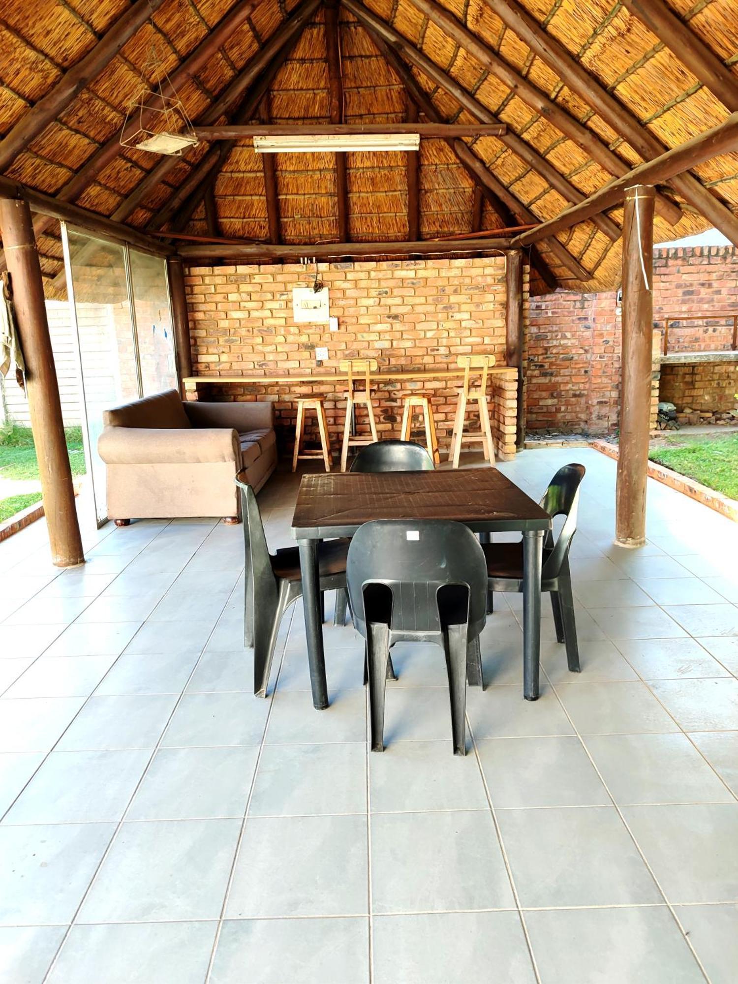 Zina Hotell Pretoria-Noord Exteriör bild