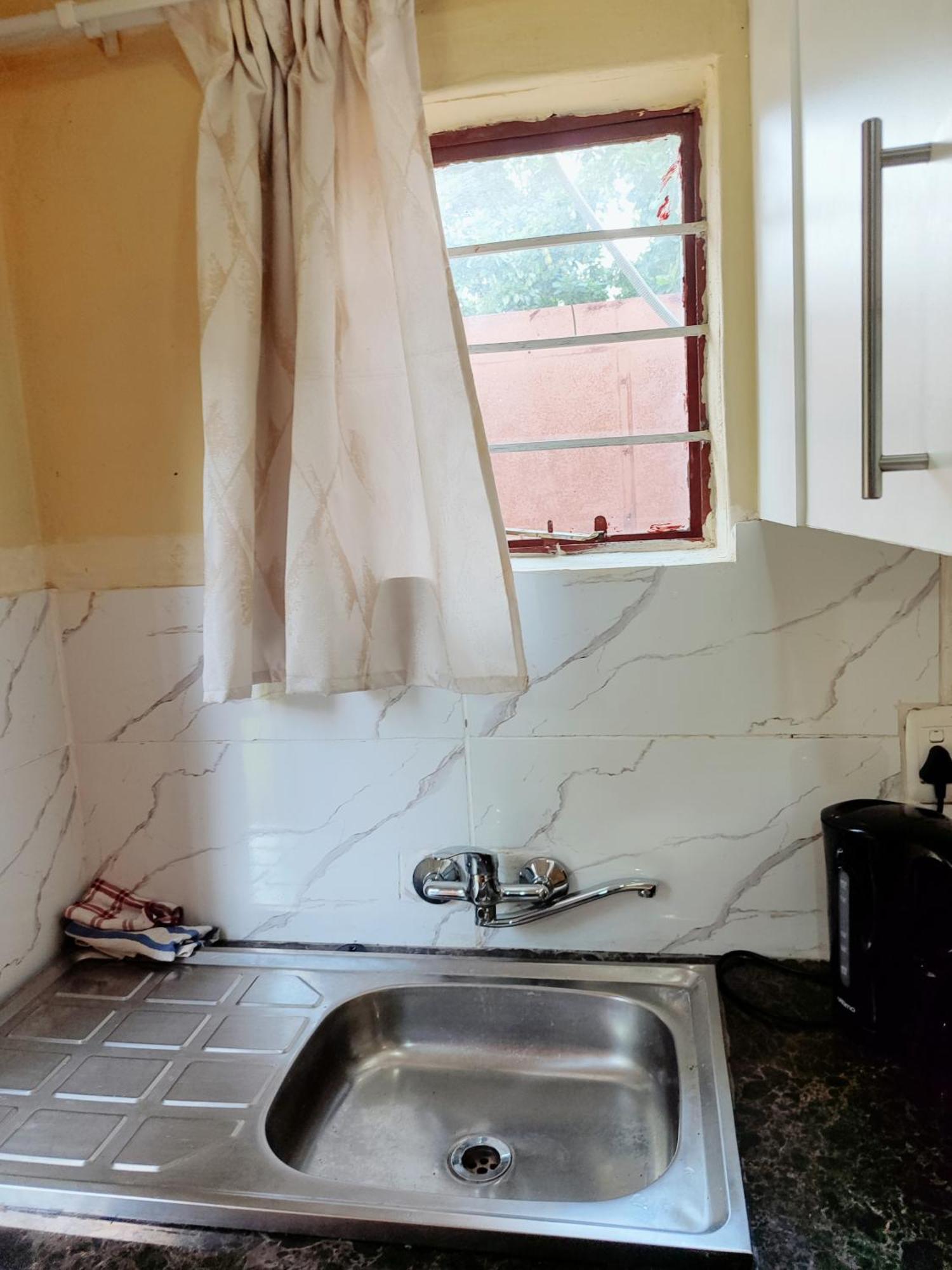 Zina Hotell Pretoria-Noord Exteriör bild